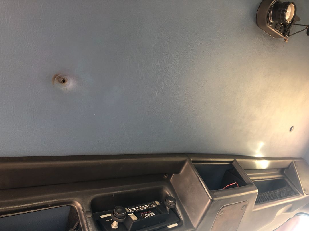 1996 VOLVO WG64 - Image 16